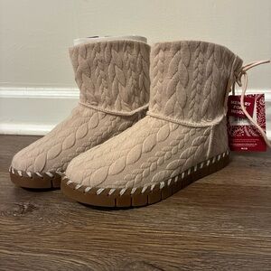 MUK LUKS Cable Knit Boots Hoboken Blush Women’s Size 7